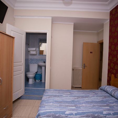 סרגוסה Hostal Navarra מראה חיצוני תמונה