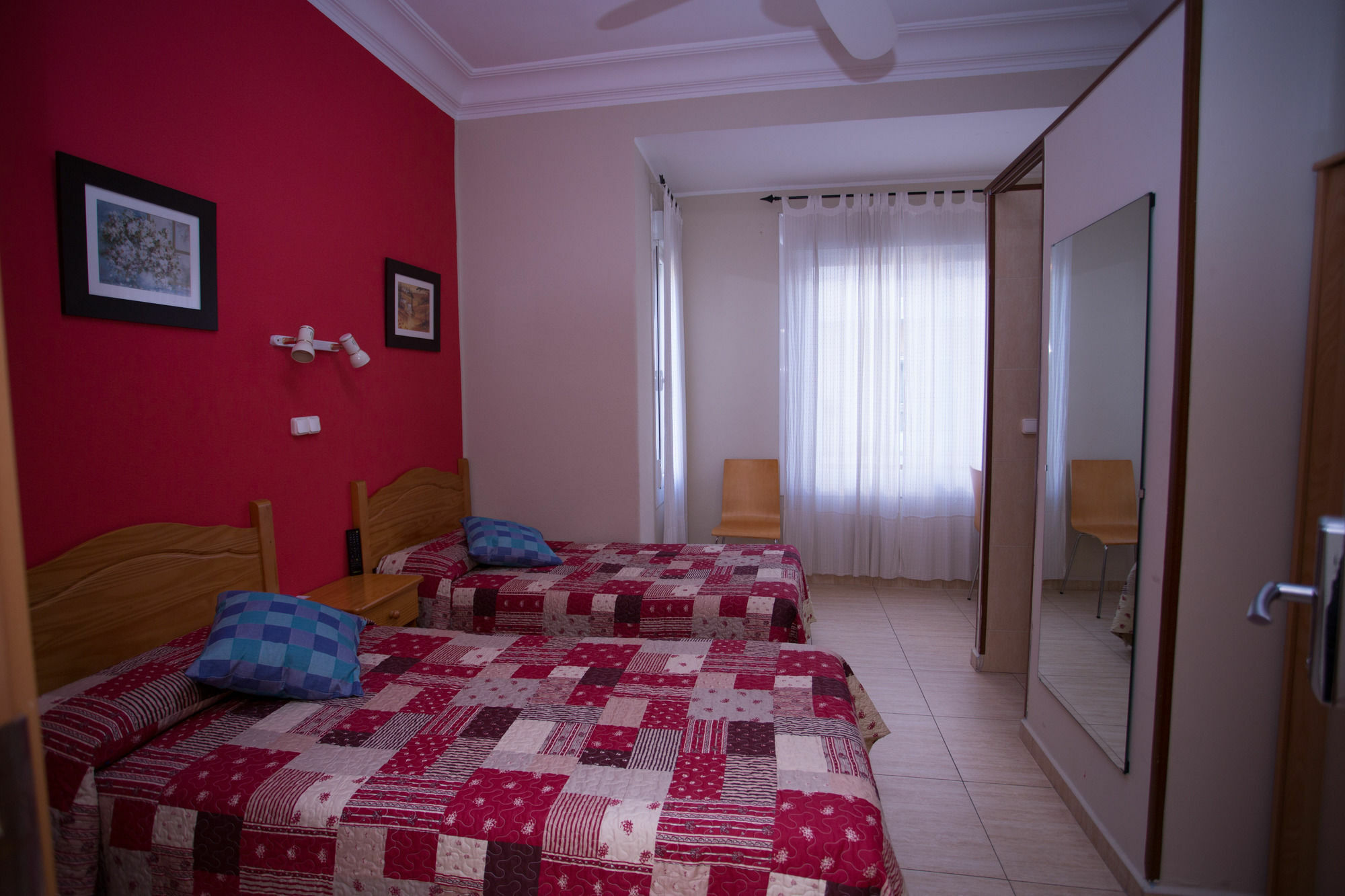סרגוסה Hostal Navarra מראה חיצוני תמונה