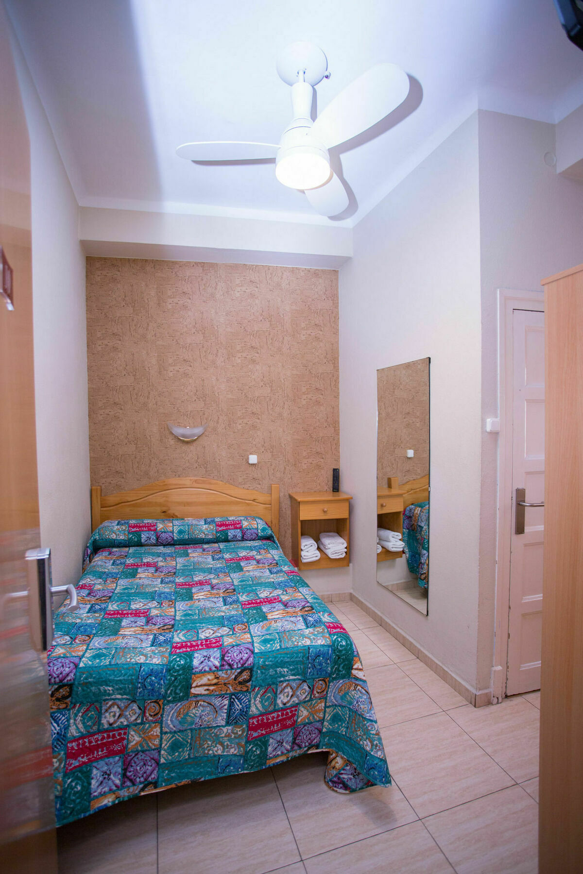 סרגוסה Hostal Navarra מראה חיצוני תמונה