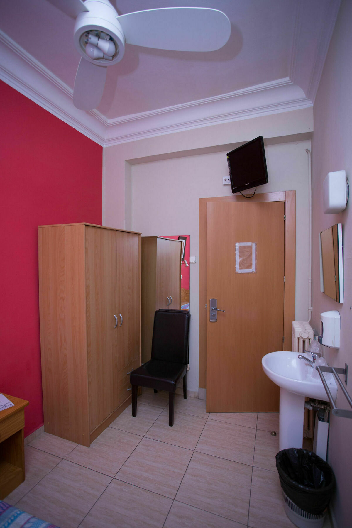 סרגוסה Hostal Navarra מראה חיצוני תמונה